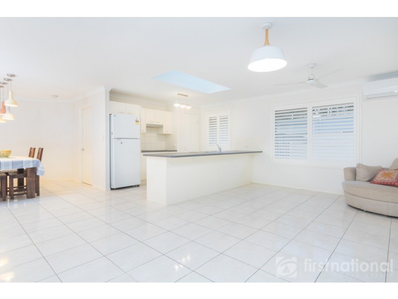 25 Railway Parade, Glass House Mountains QLD 4518