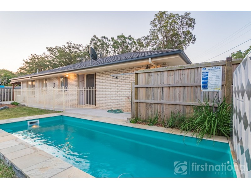 25 Railway Parade, Glass House Mountains QLD 4518