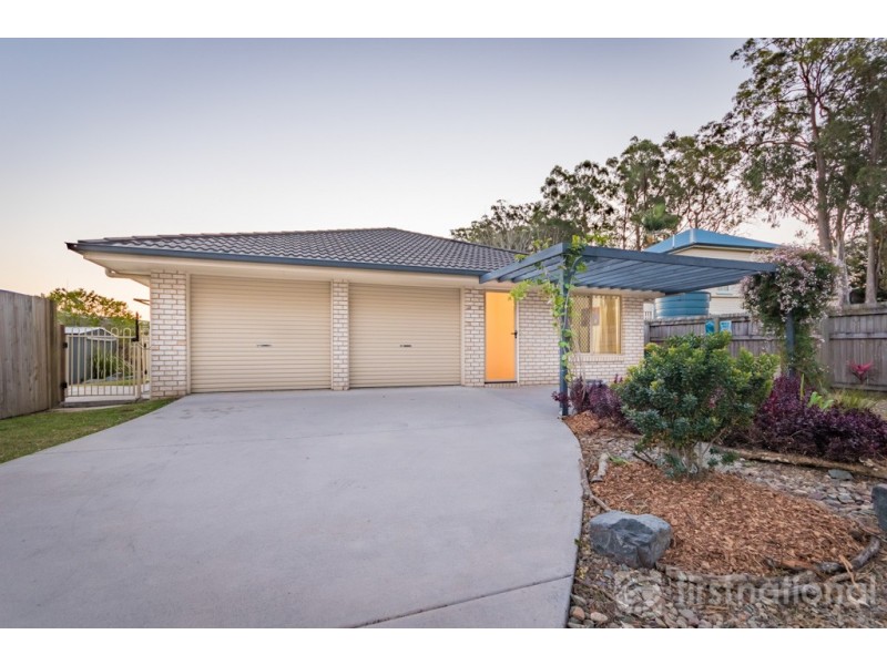 25 Railway Parade, Glass House Mountains QLD 4518