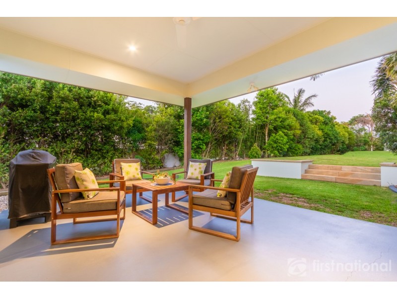 9 Peak View Place, Glass House Mountains QLD 4518