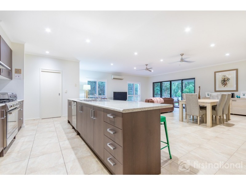 9 Peak View Place, Glass House Mountains QLD 4518