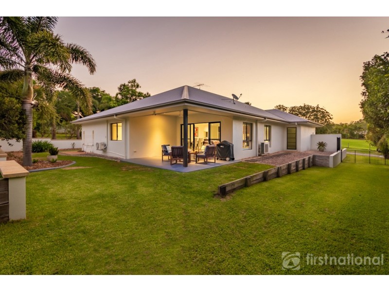 9 Peak View Place, Glass House Mountains QLD 4518