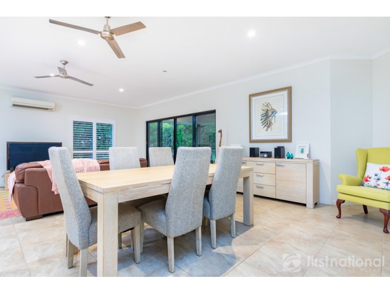 9 Peak View Place, Glass House Mountains QLD 4518