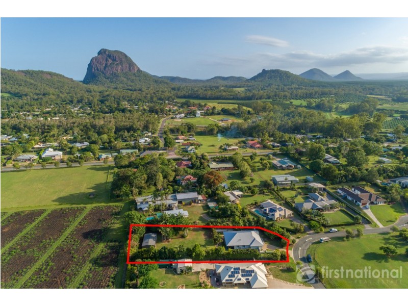 9 Peak View Place, Glass House Mountains QLD 4518