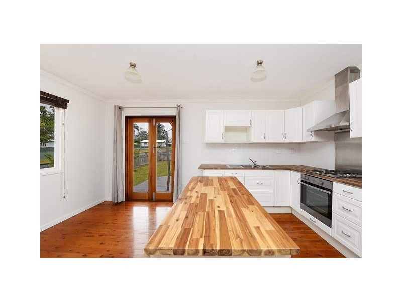 6 Blackbutt Street, Beerwah QLD 4519