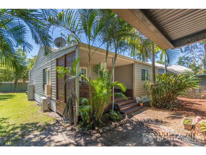 15 Montrose Street, Beerwah QLD 4519