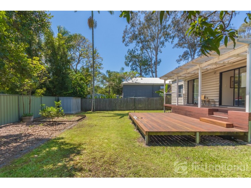 15 Montrose Street, Beerwah QLD 4519