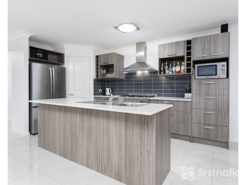 8 Red Ash Court, Beerwah QLD 4519