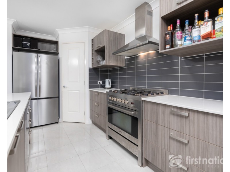 8 Red Ash Court, Beerwah QLD 4519