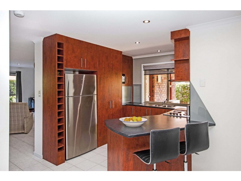 24 Redwood Court, Landsborough QLD 4550