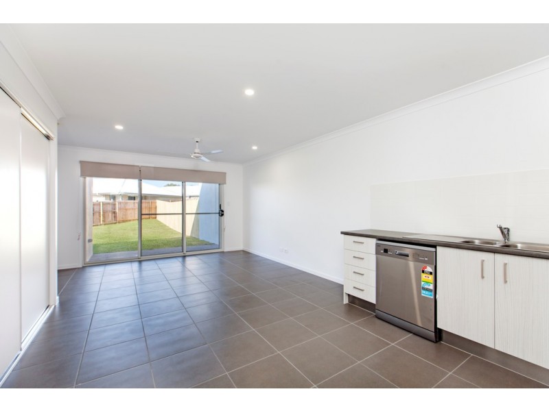 2/7 Speargrass Court, Beerwah QLD 4519