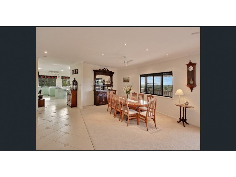 7 Knowles Place, Glass House Mountains QLD 4518