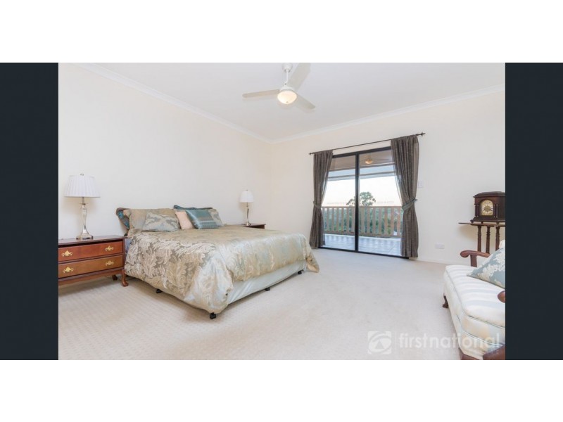 7 Knowles Place, Glass House Mountains QLD 4518