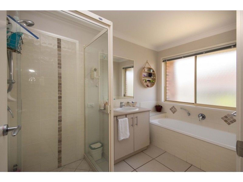 13 Usher Boulevard, Beerwah QLD 4519