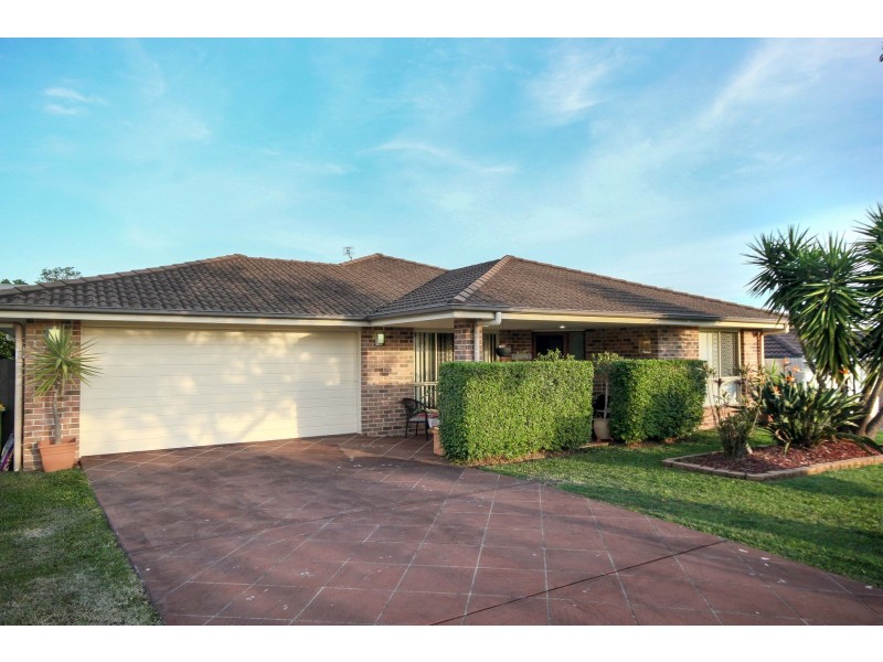 13 Usher Boulevard, Beerwah QLD 4519