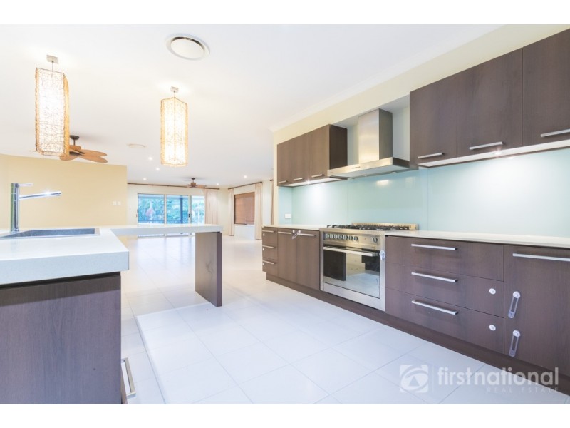 15 Sharyn Place, Glass House Mountains QLD 4518