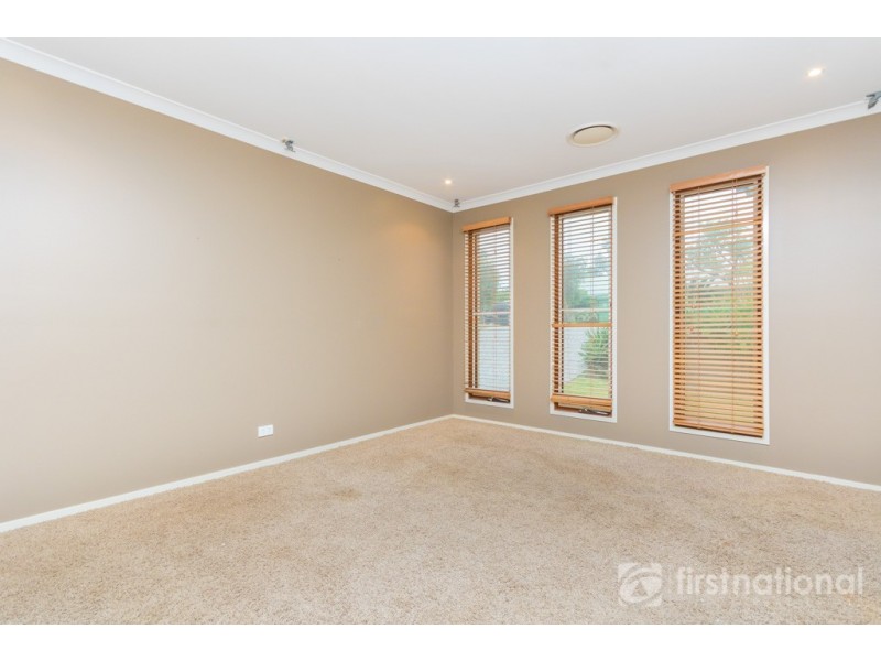 15 Sharyn Place, Glass House Mountains QLD 4518