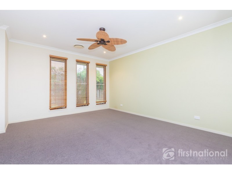 15 Sharyn Place, Glass House Mountains QLD 4518