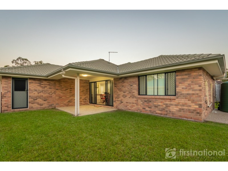 8 Crumpton Place, Beerwah QLD 4519