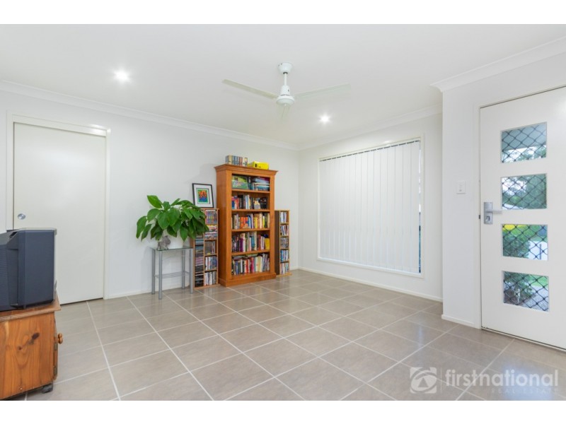 8 Crumpton Place, Beerwah QLD 4519