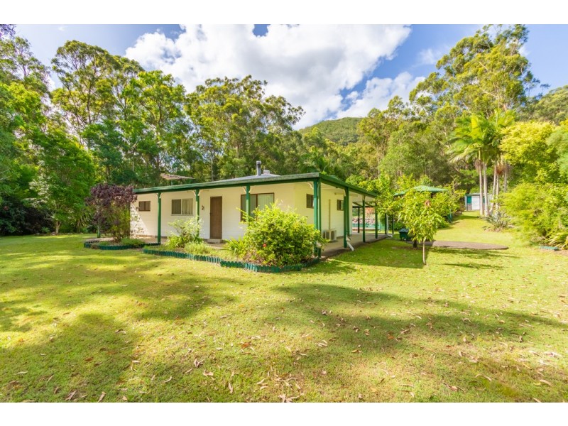89 Lindeman Road, Beerwah QLD 4519