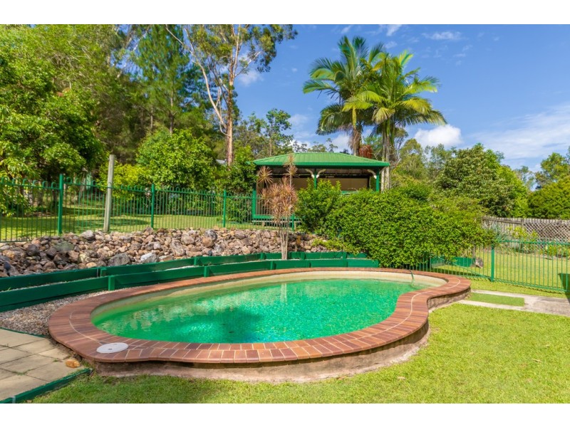 89 Lindeman Road, Beerwah QLD 4519