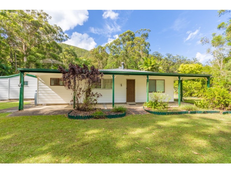 89 Lindeman Road, Beerwah QLD 4519
