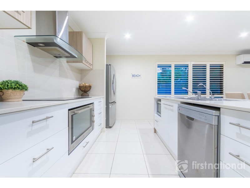 4 Coolamon Crescent, Beerwah QLD 4519