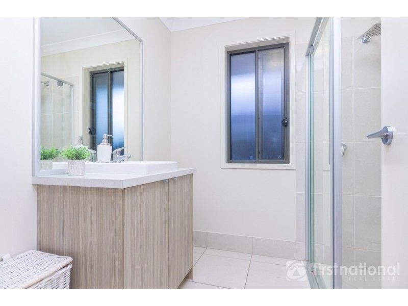 4 Coolamon Crescent, Beerwah QLD 4519