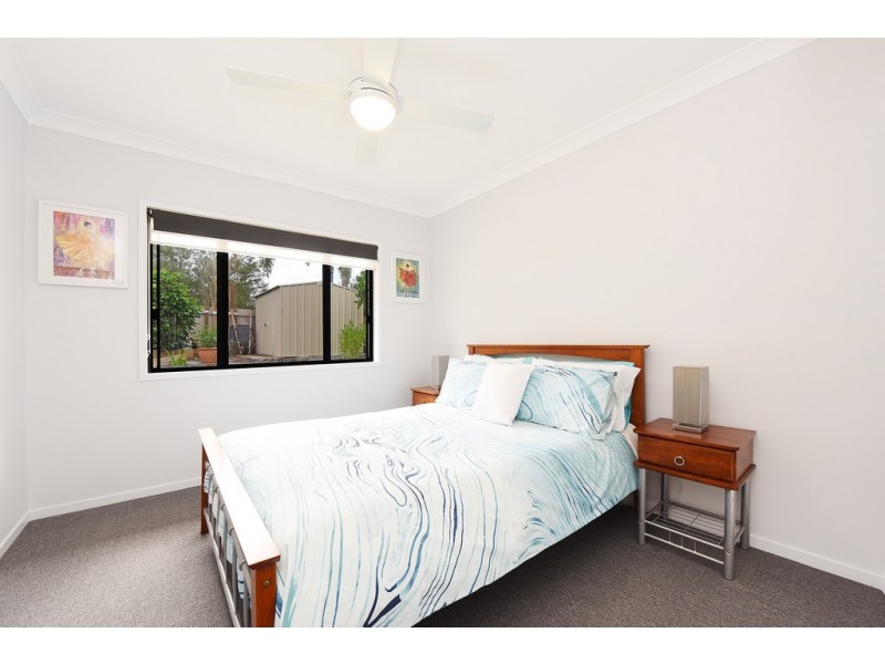 20 Gordon Place, Glass House Mountains QLD 4518