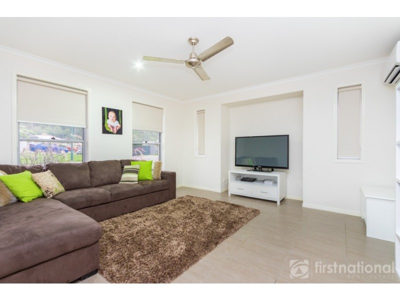 22 Pepper Tree Way, Beerwah QLD 4519