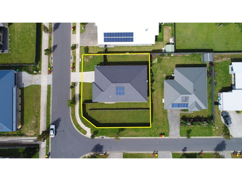 1 Lloyd Street, Beerwah QLD 4519