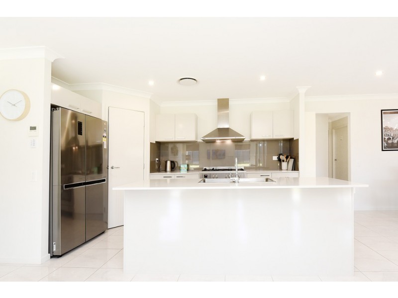 1 Lloyd Street, Beerwah QLD 4519