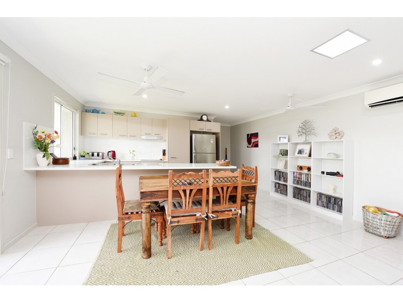 4a Sairs Street, Glass House Mountains QLD 4518