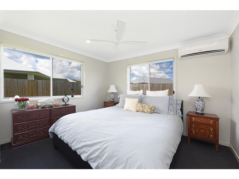 4a Sairs Street, Glass House Mountains QLD 4518