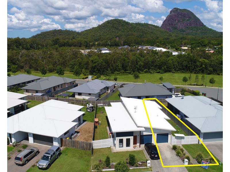 4b Sairs Street, Glass House Mountains QLD 4518