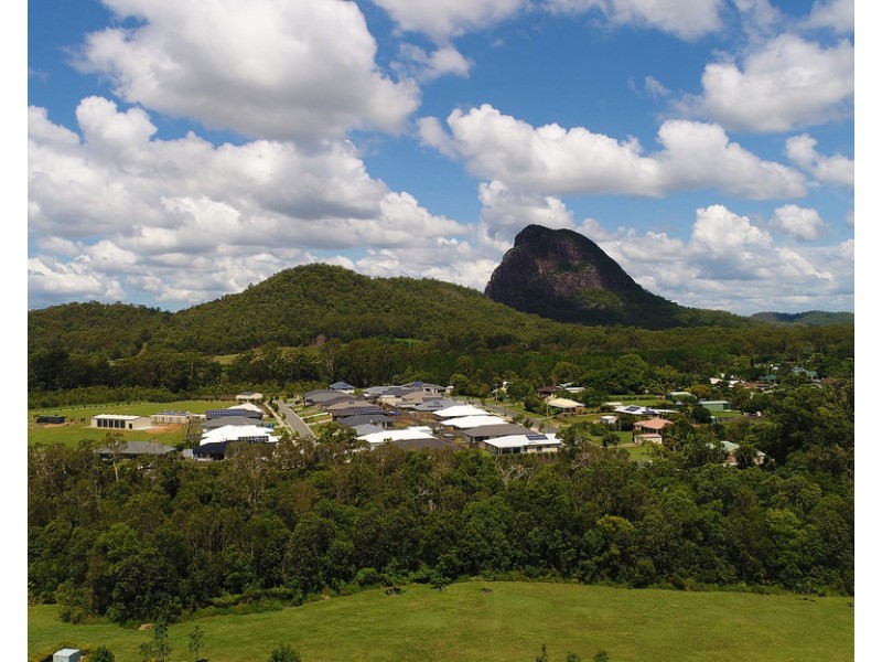 4b Sairs Street, Glass House Mountains QLD 4518