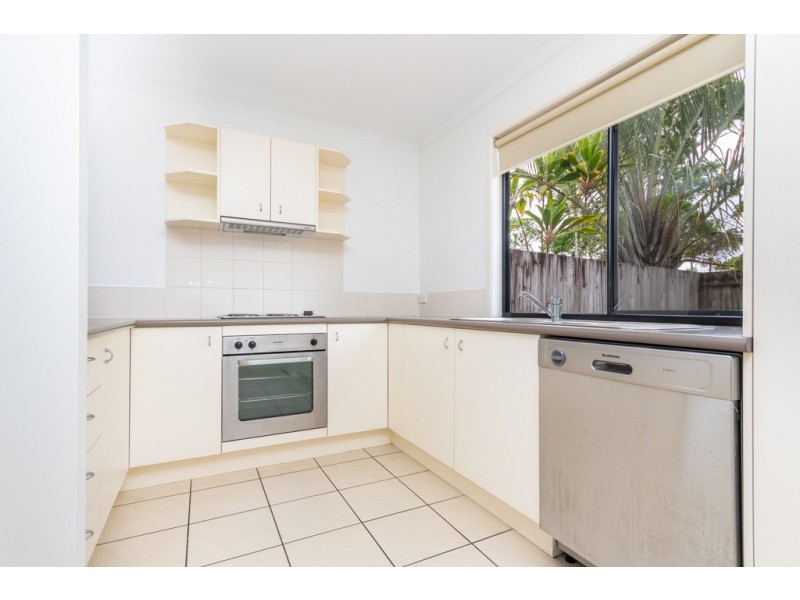 12/2A Swan Street, Beerwah QLD 4519