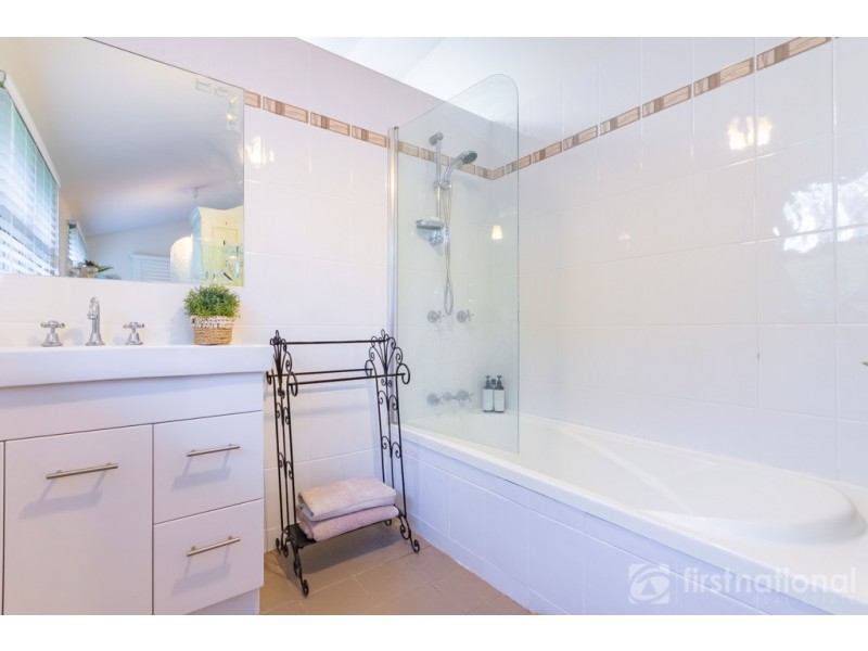 57 Coonowrin Road, Glass House Mountains QLD 4518