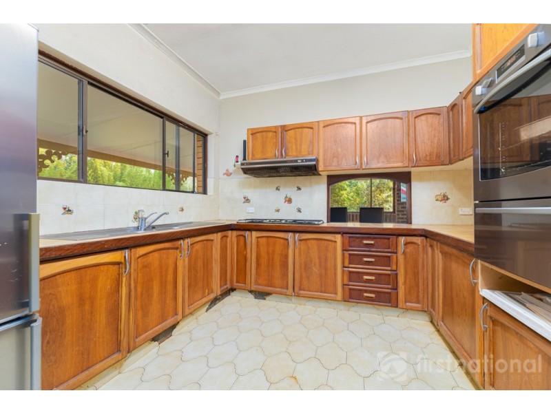 28 Romar Road, Glass House Mountains QLD 4518