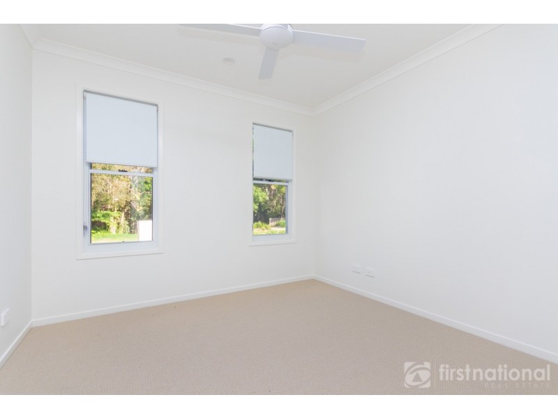 2/23 Railway Parade, Glass House Mountains QLD 4518