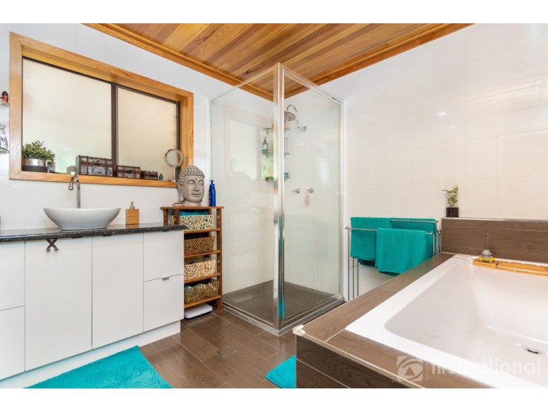 4 Montrose Street, Beerwah QLD 4519