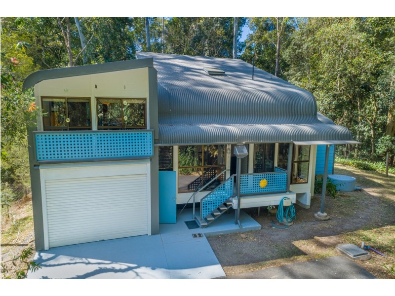 252 Peachester Road, Beerwah QLD 4519