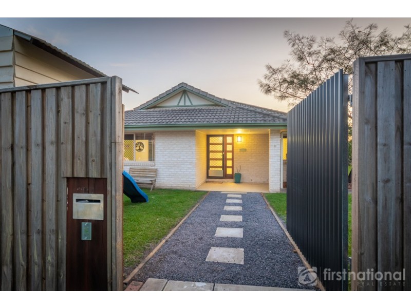 8 Greenview Avenue, Beerwah QLD 4519