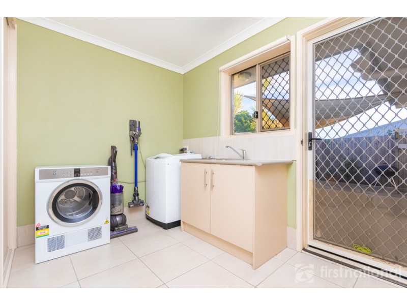 8 Greenview Avenue, Beerwah QLD 4519