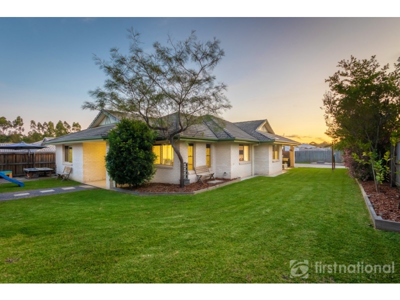 8 Greenview Avenue, Beerwah QLD 4519