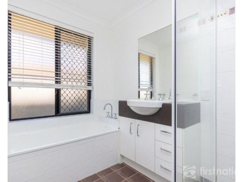 42 Coochin Hills Drive, Beerwah QLD 4519