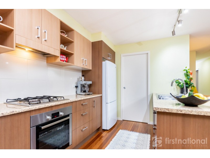 1 Dollarbird Place, Glass House Mountains QLD 4518