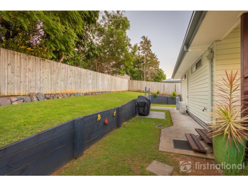 1 Dollarbird Place, Glass House Mountains QLD 4518
