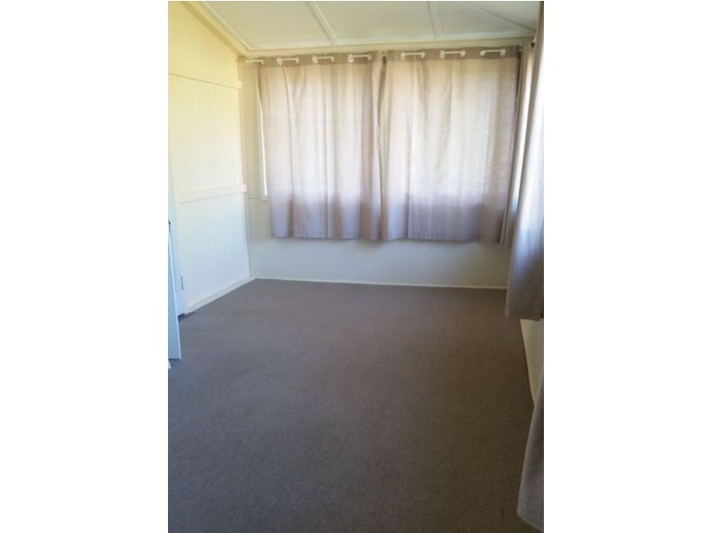 32 Coonowrin Road, Glass House Mountains QLD 4518
